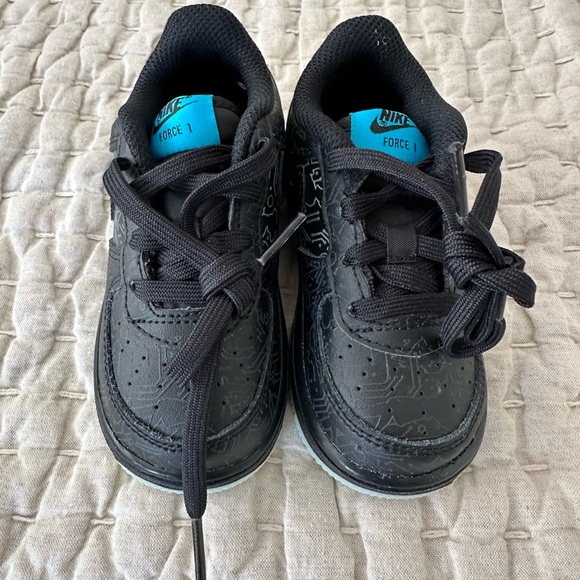 NIKE Air Force 1 Special Edition Toddler Sneakers NWT - Picture 4 of 7